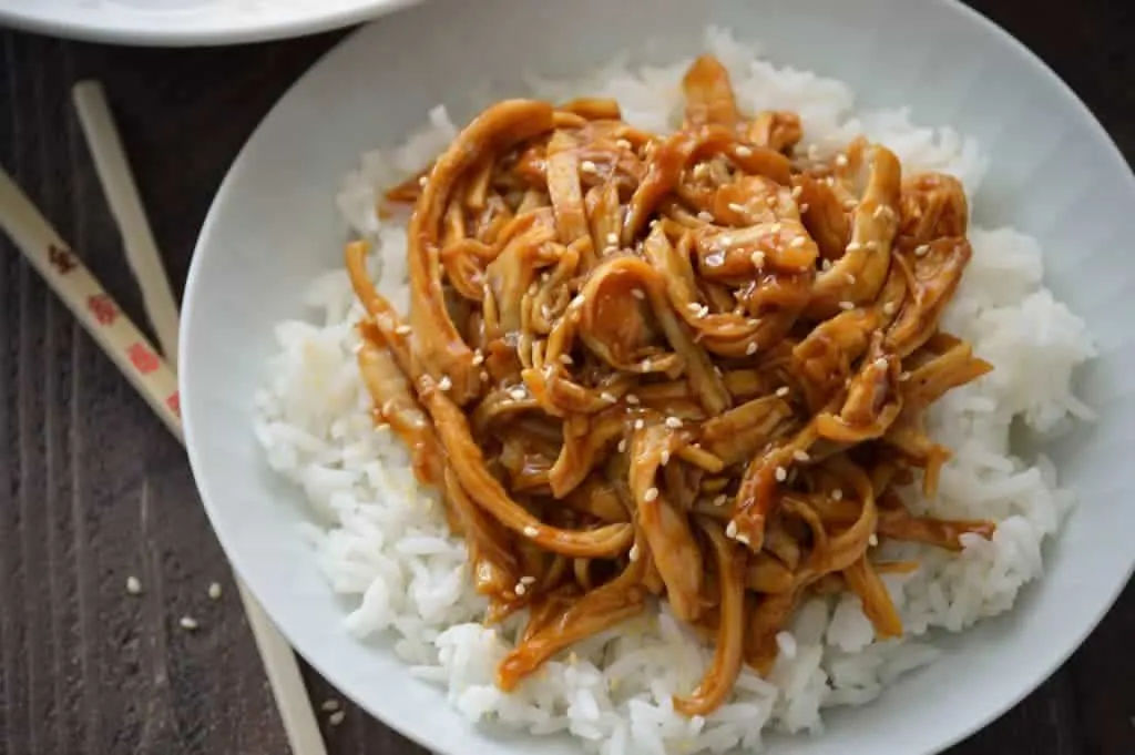 top view of slow cooker teriyaki chicken