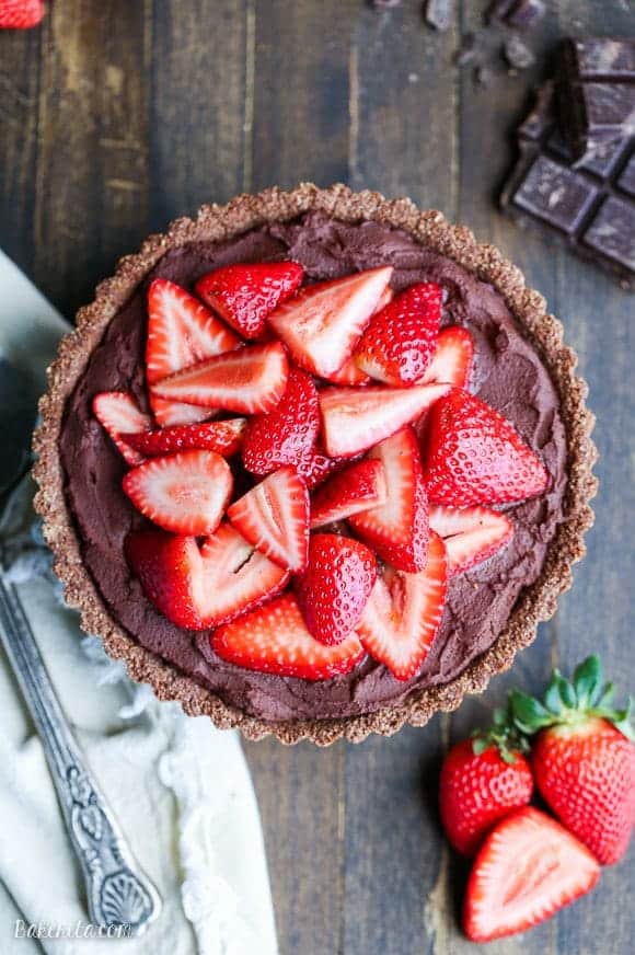 Strawberry Chocolate Ganache Tart +45 Paleo Desserts on What The Fork Food Blog | whattheforkfoodblog.com