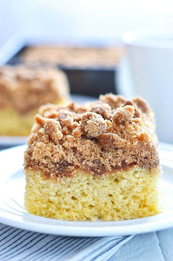 Gluten Free Cinnamon Coffee Cake is perfect for brunch or make-ahead breakfast. Recipe from @whattheforkblog | gluten free and dairy free | whattheforkfoodblog.com