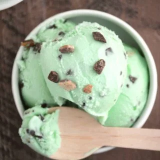 Andes Mint Chip Ice Cream from What The Fork Food Blog | @WhatTheForkBlog | whattheforkfoodblog.com