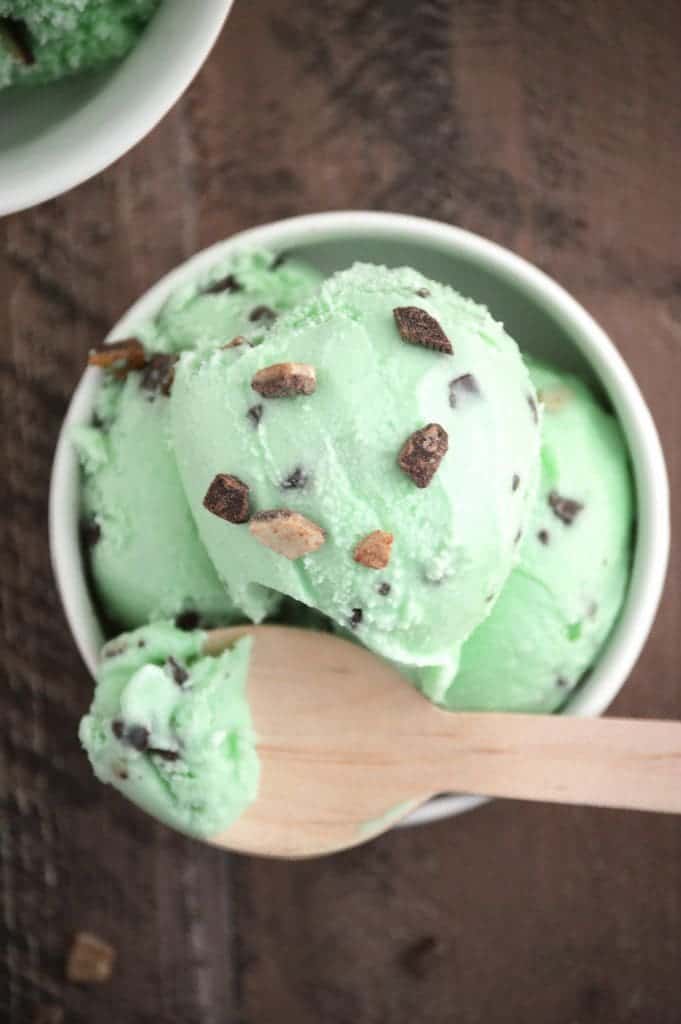 Andes Mint Chip Ice Cream from What The Fork Food Blog | @WhatTheForkBlog | whattheforkfoodblog.com