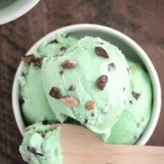 Andes Mint Chip Ice Cream from What The Fork Food Blog | @WhatTheForkBlog | whattheforkfoodblog.com