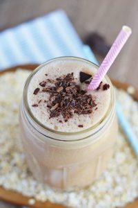 Chocolate Peanut Butter Oatmeal Smoothies from What The Fork Food Blog. These smoothies are healthy, filling, and full of flavors you love - they make a great on-the-go breakfast! | whattheforkfoodblog.com
