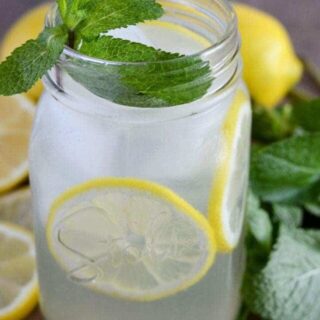 Easy Vodka Lemonade from What The Fork Food Blog | whattheforkfoodblog.com
