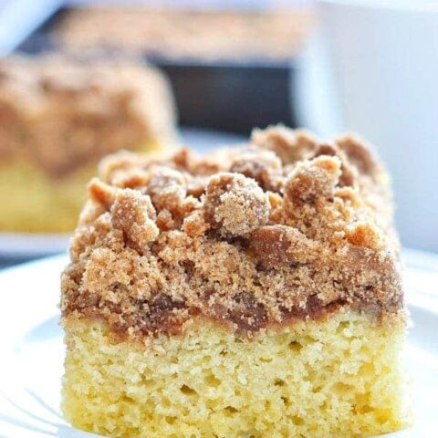 Gluten Free Cinnamon Coffee Cake is perfect for brunch or make-ahead breakfast. Recipe from @whattheforkblog | gluten free and dairy free | whattheforkfoodblog.com