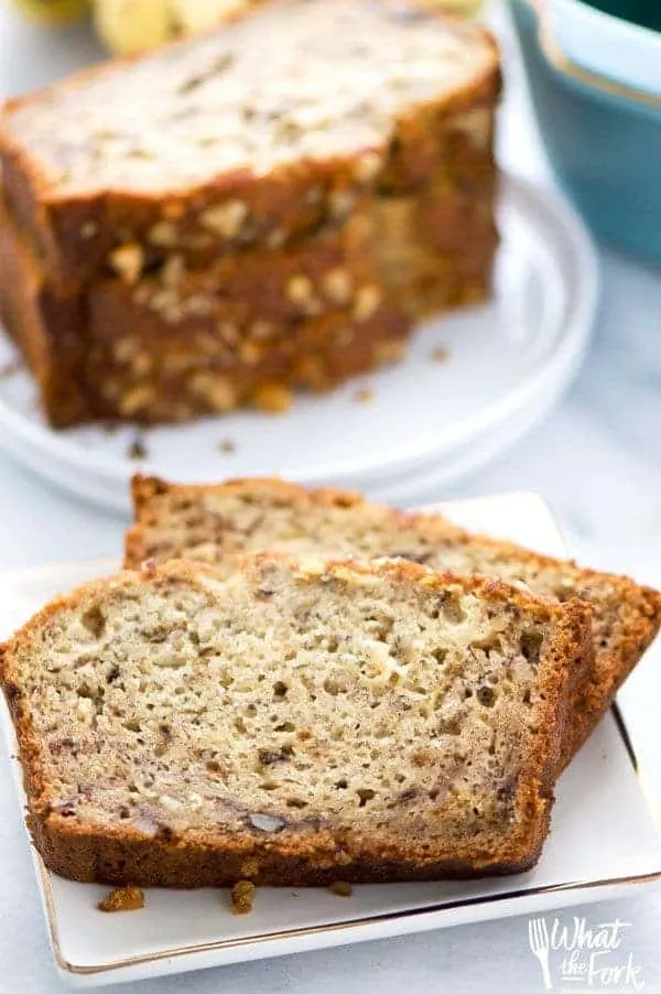 Easy gluten free banana bread, a staple breakfast recipe you'll make again and again. Recipe from @whattheforkblog | whattheforkfoodblog.com | gluten free bread | gluten free breakfast recipes | easy gluten free recipes