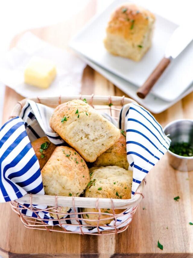 Gluten Free Rolls with Garlic and Herbs Story
