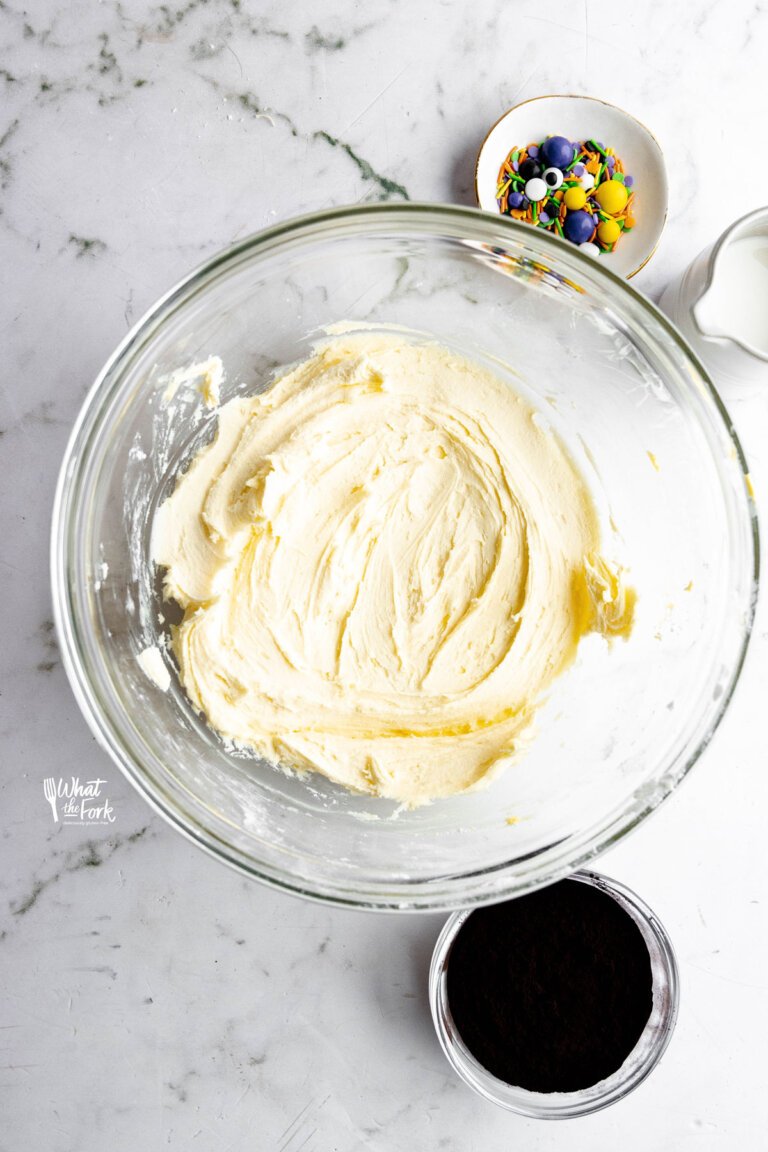 How to Make Black Frosting (American Buttercream) What the Fork