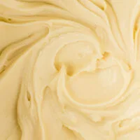close up of a finished maple cream cheese frosting recipe